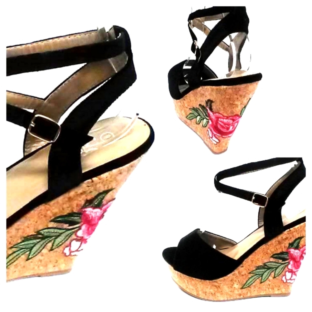 NEW! CUTE! Black VelvetPlatformWedge! - Picture 3 of 8